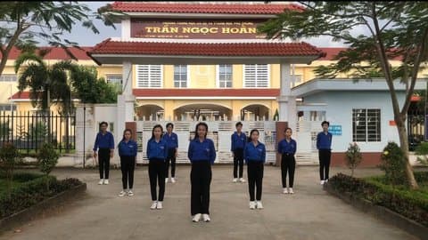 Đoàn trường THCS và THPT Trần Ngọc Hoằng